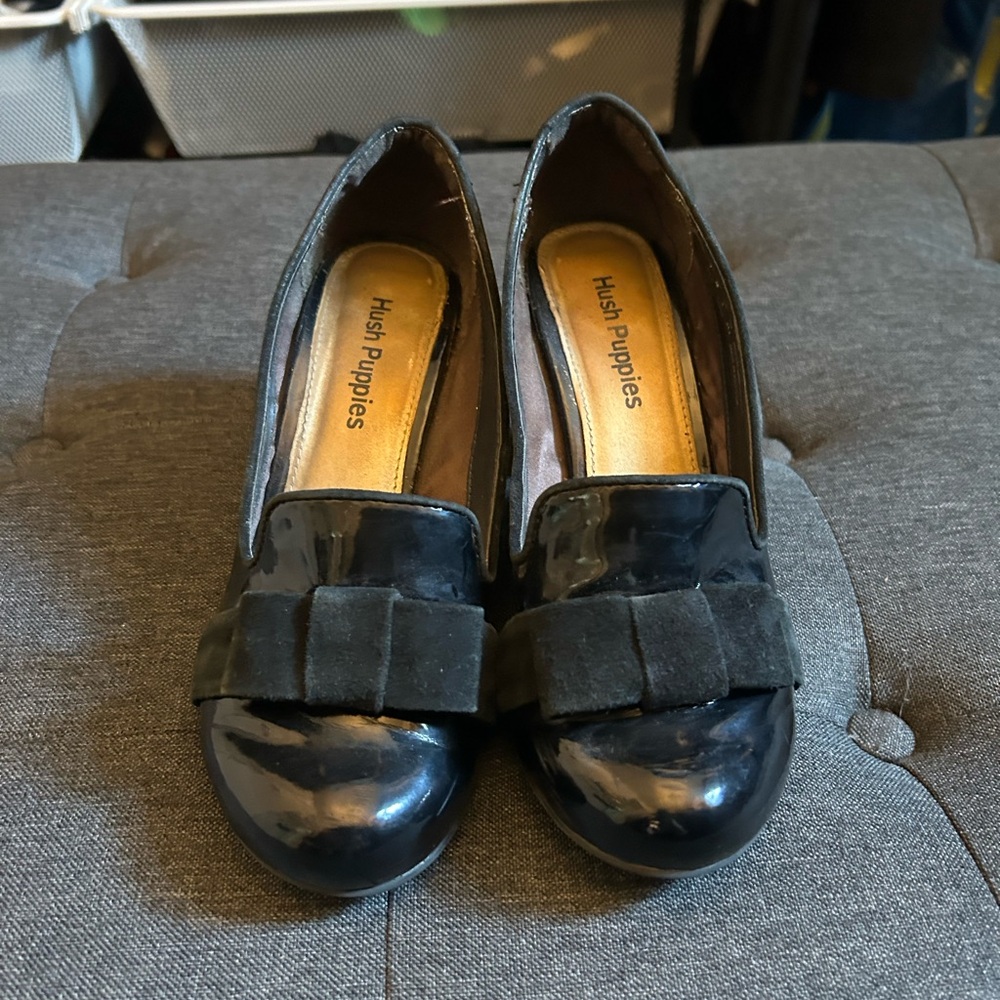 Hush Puppies Black Heels with Decorative Bow and Polished Finish